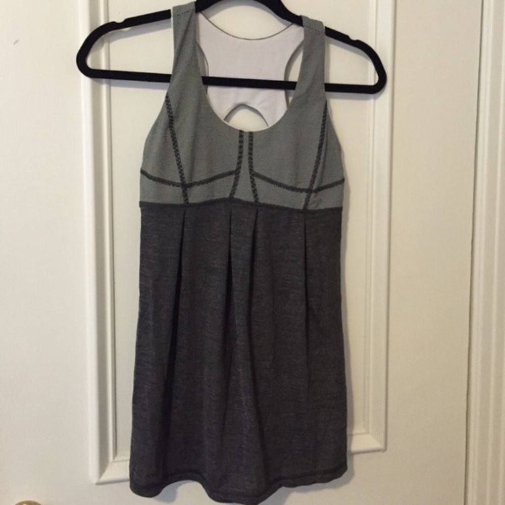 Lululemon running top